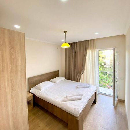 Room 27 In Koetaisi Buitenkant foto